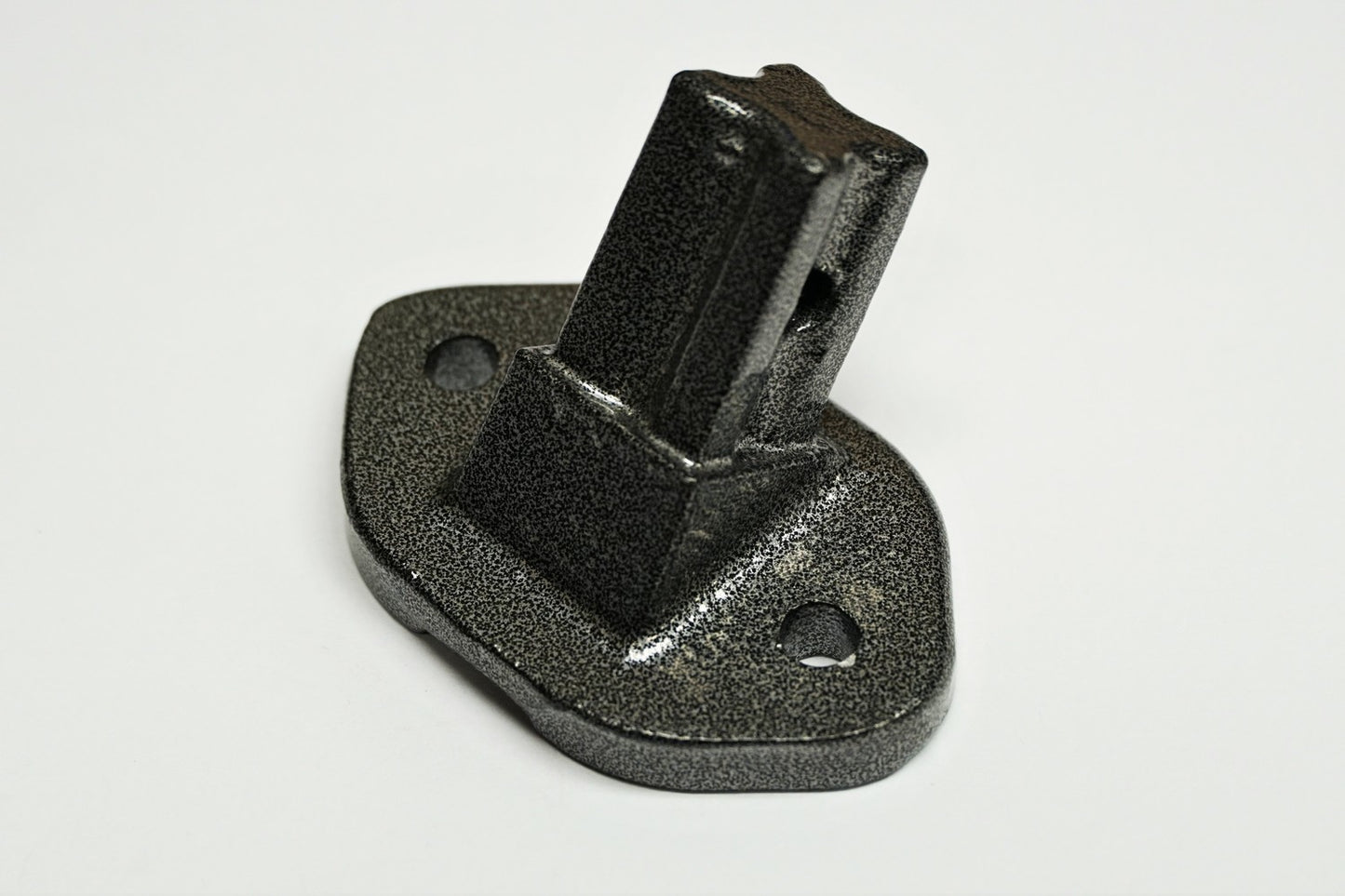 Panther Bolt-on Trailer Bracket - shop.cmpgroup.net